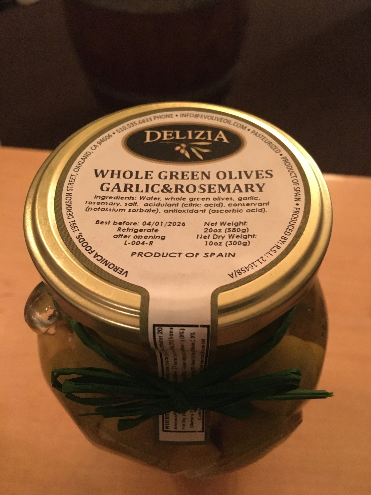 Whole Queen Garlic & Rosemary Olives